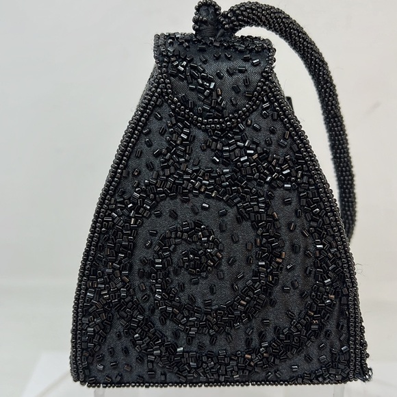 Todd Anthony Small Beaded Evening Wristlet Handbag - Picture 6 of 11
